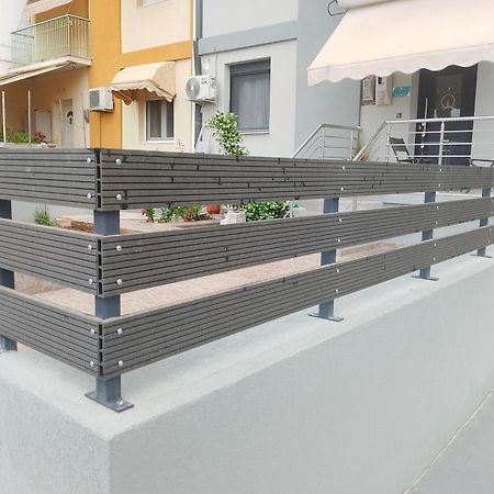 Black Eagle Apartment Драма Экстерьер фото