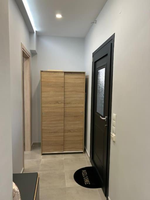 Black Eagle Apartment Драма Экстерьер фото