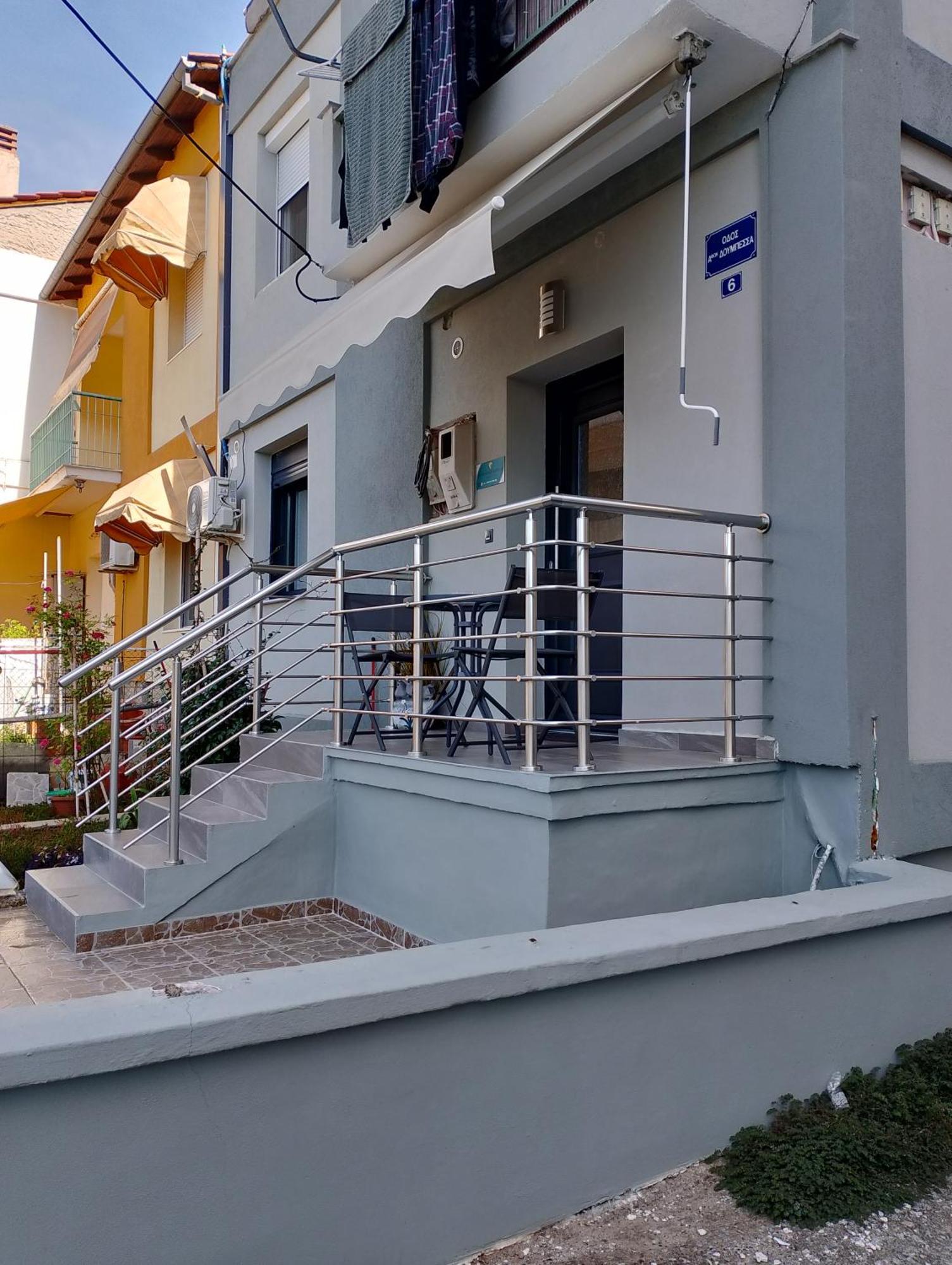 Black Eagle Apartment Драма Экстерьер фото